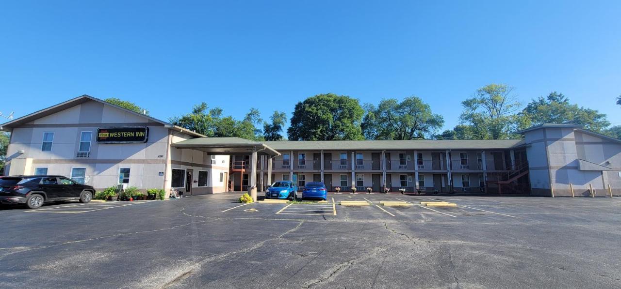 First Western Inn Caseyville Eksteriør billede